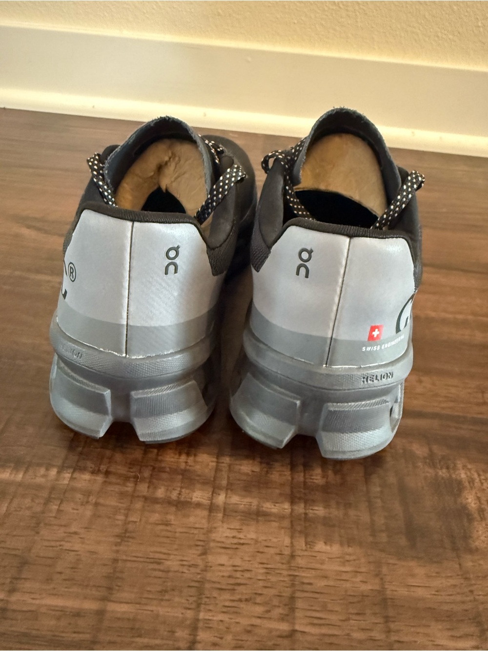 On Cloudmonster Black Magnet Running Shoes Women’s Size 7.5 - Picture 3 of 7